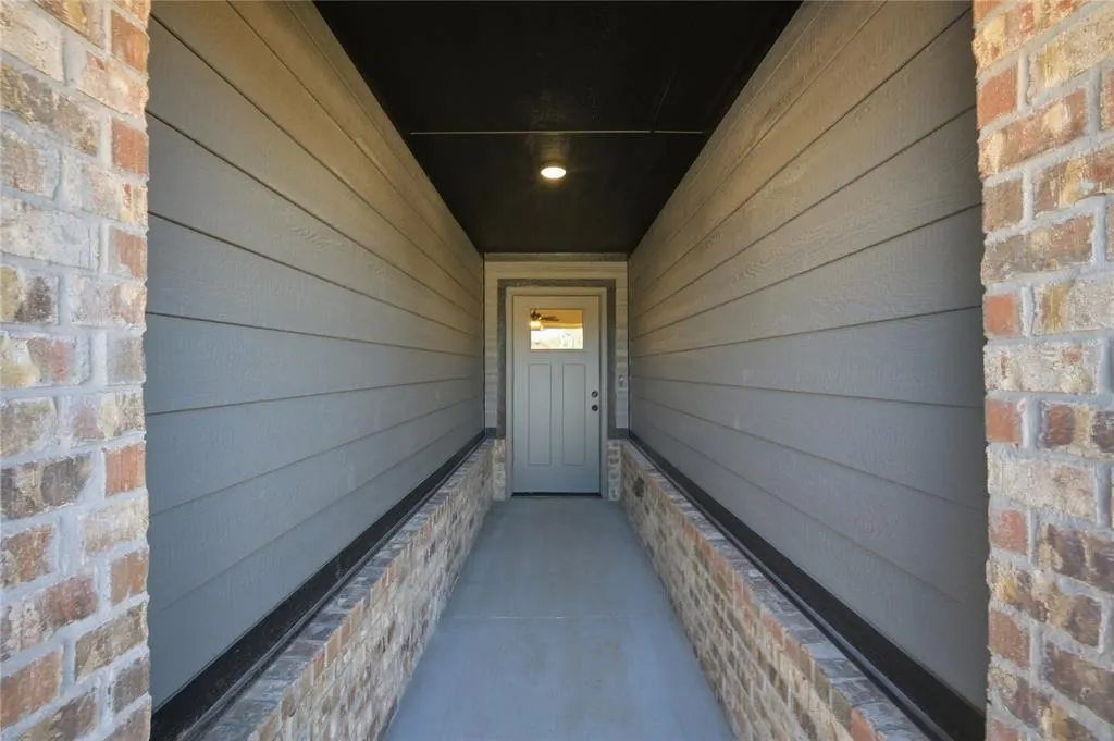 Photo 2 — 11344 NW 162nd Street, Oklahoma City, OK 73078