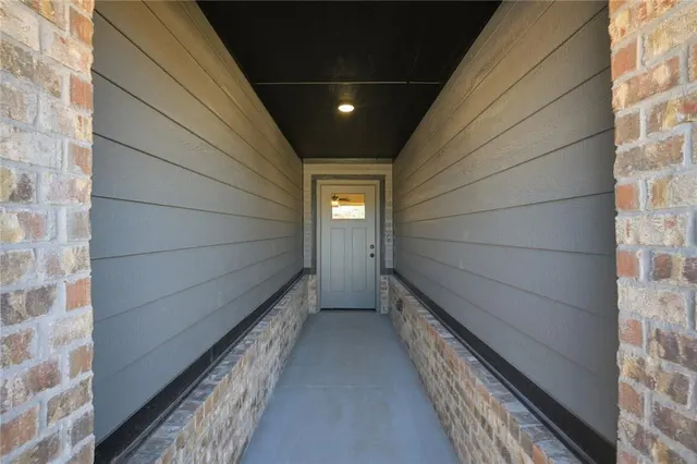 Photo 2 — 11344 NW 162nd Street, Oklahoma City, OK 73078