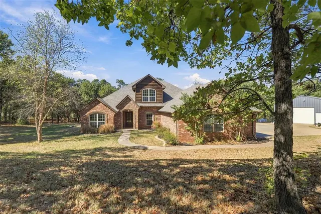 Photo 2 — 13915 S Anderson Road, Arcadia, OK 73007