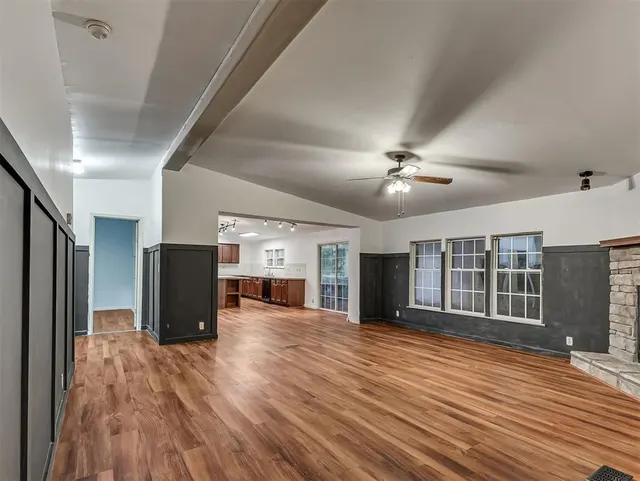 Photo 7 — 516 S Richland Road, Yukon, OK 73099