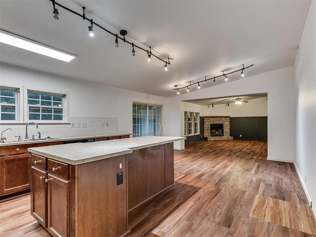 Photo 15 — 516 S Richland Road, Yukon, OK 73099