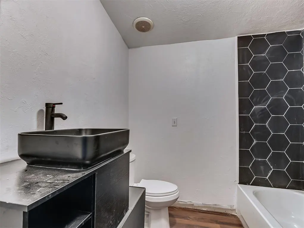 Photo 23 — 516 S Richland Road, Yukon, OK 73099