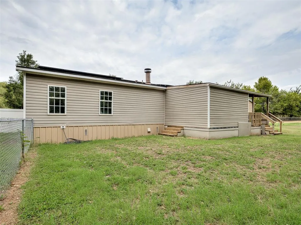 Photo 32 — 516 S Richland Road, Yukon, OK 73099