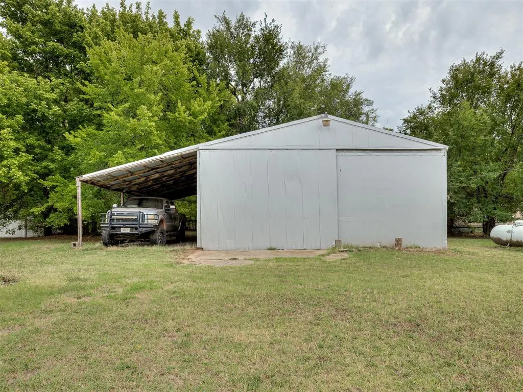 Photo 33 — 516 S Richland Road, Yukon, OK 73099