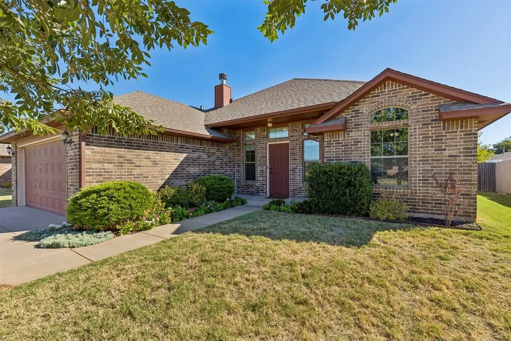 Photo 2 — 8012 Kaden Road, Oklahoma City, OK 73132