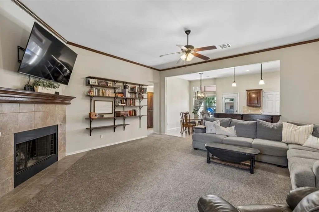 Photo 4 — 8012 Kaden Road, Oklahoma City, OK 73132