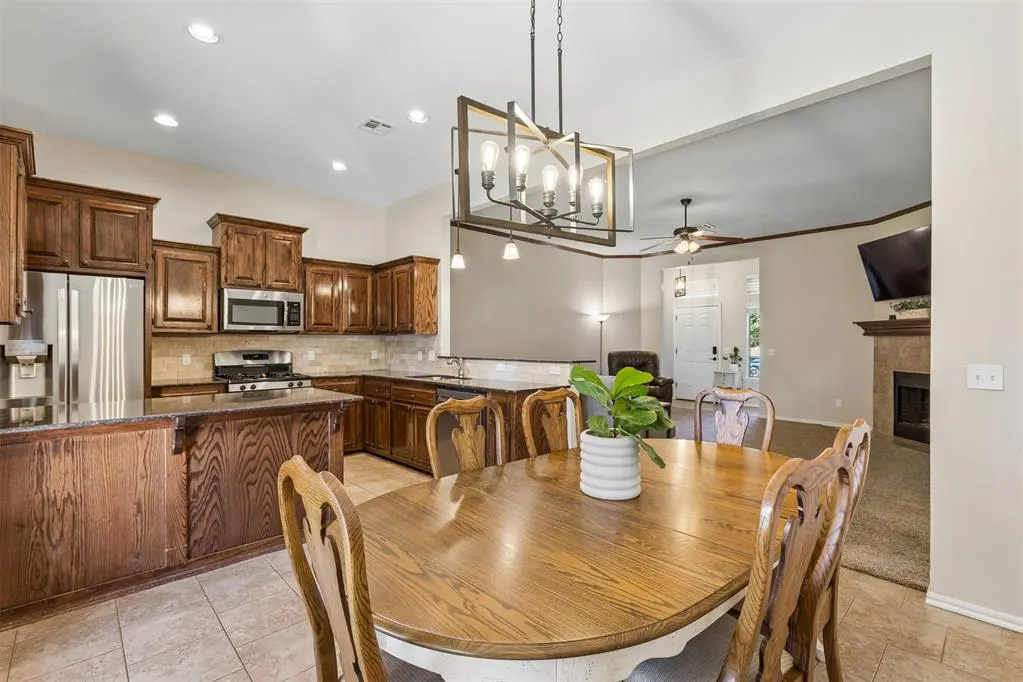 Photo 12 — 8012 Kaden Road, Oklahoma City, OK 73132