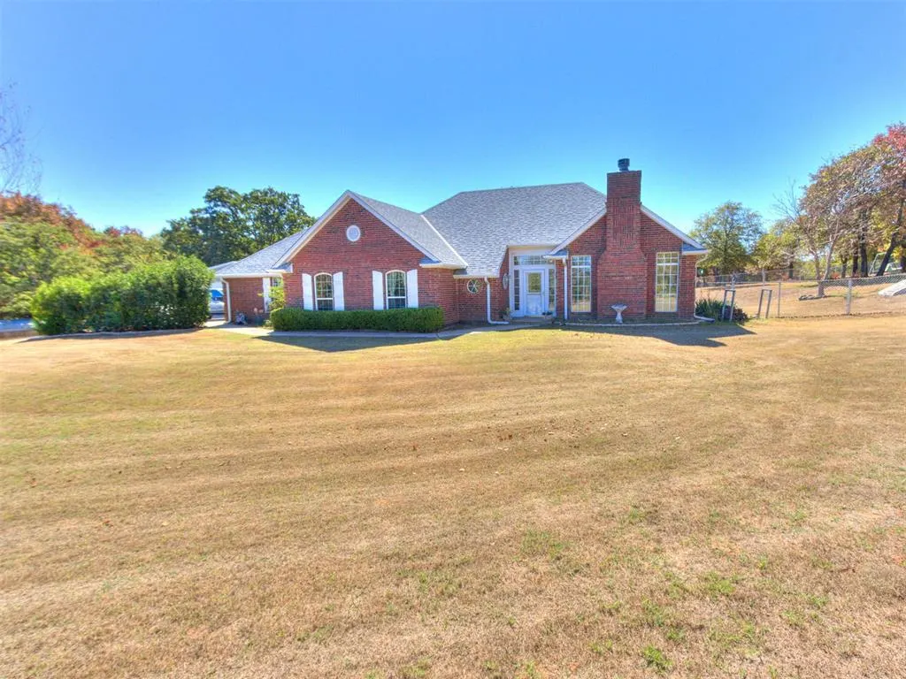 Front exterior — 9950 E Boyd Street, Norman, OK 73026