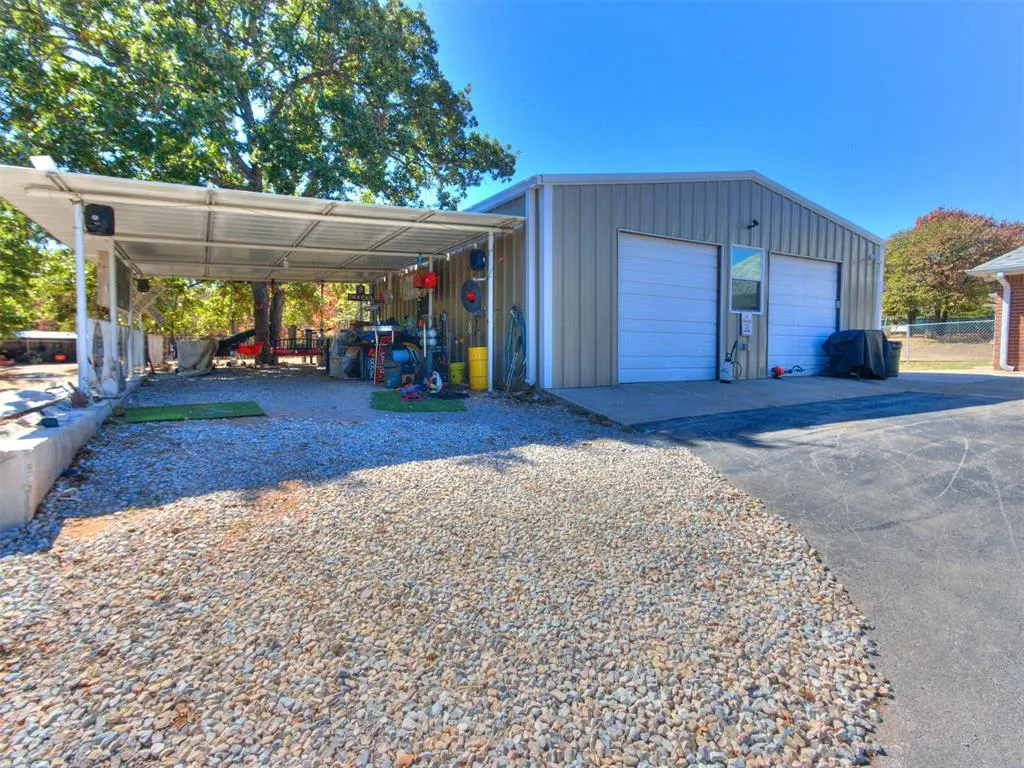 Photo 4 — 9950 E Boyd Street, Norman, OK 73026