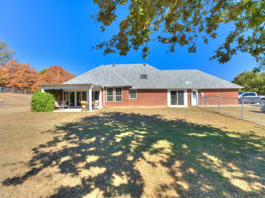 Photo 8 — 9950 E Boyd Street, Norman, OK 73026