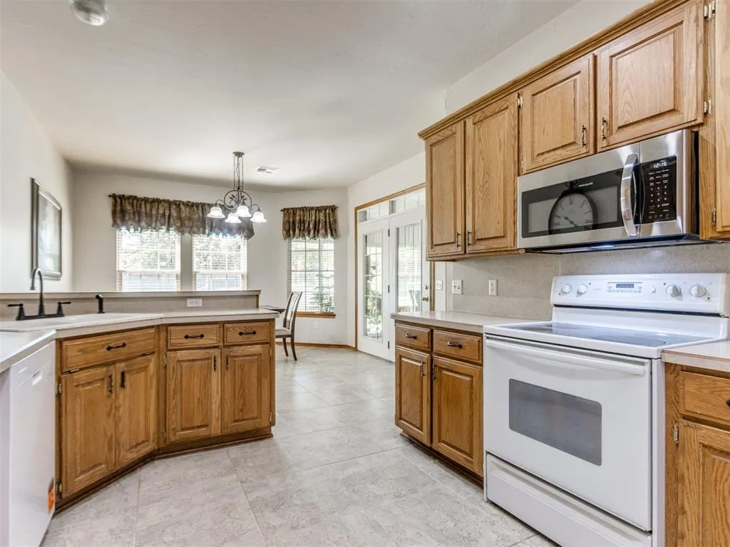 Photo 23 — 9950 E Boyd Street, Norman, OK 73026