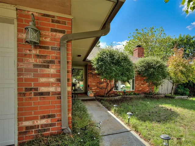 Photo 4 — 2336 Appleway Street, Edmond, OK 73013