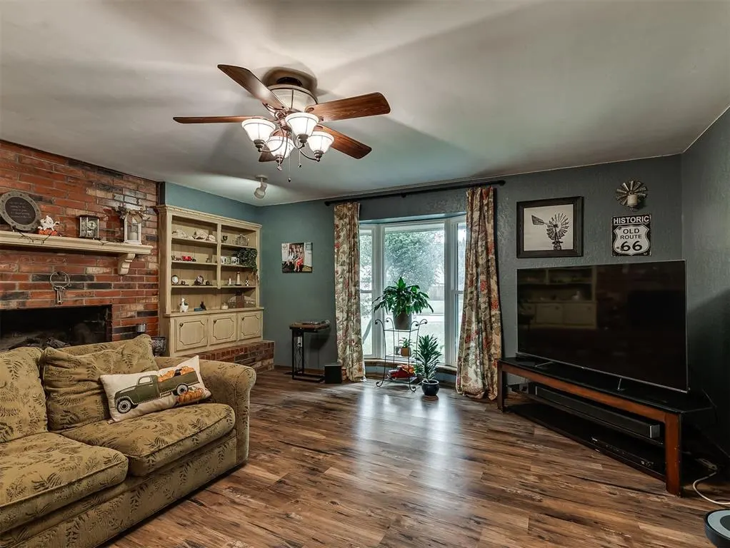Photo 7 — 2336 Appleway Street, Edmond, OK 73013
