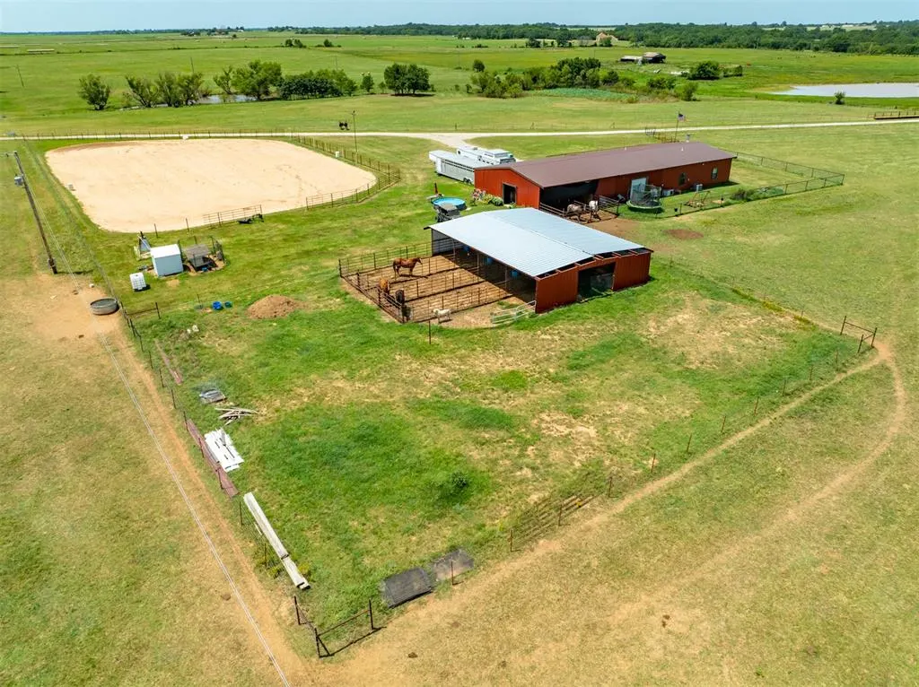 Front exterior — 11490 Ns 3540, Prague, OK 74864