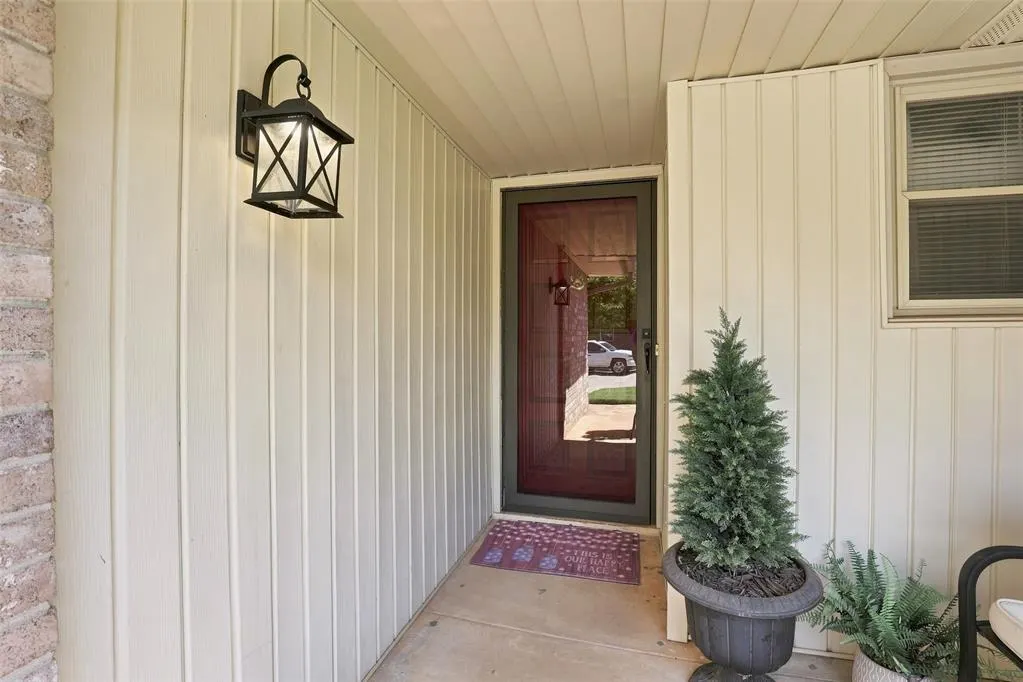 Photo 6 — 900 John F Kroutil Drive, Yukon, OK 73099