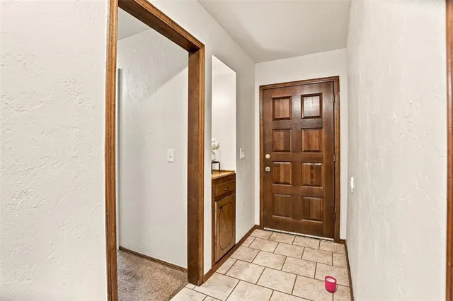 Photo 7 — 900 John F Kroutil Drive, Yukon, OK 73099