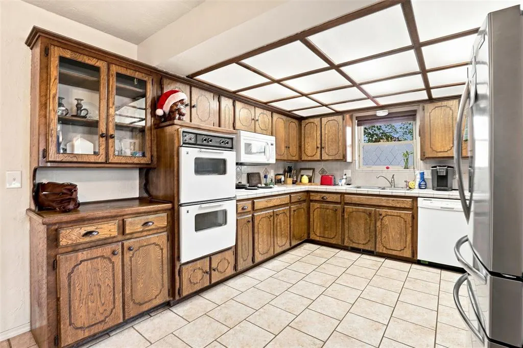 Photo 12 — 900 John F Kroutil Drive, Yukon, OK 73099