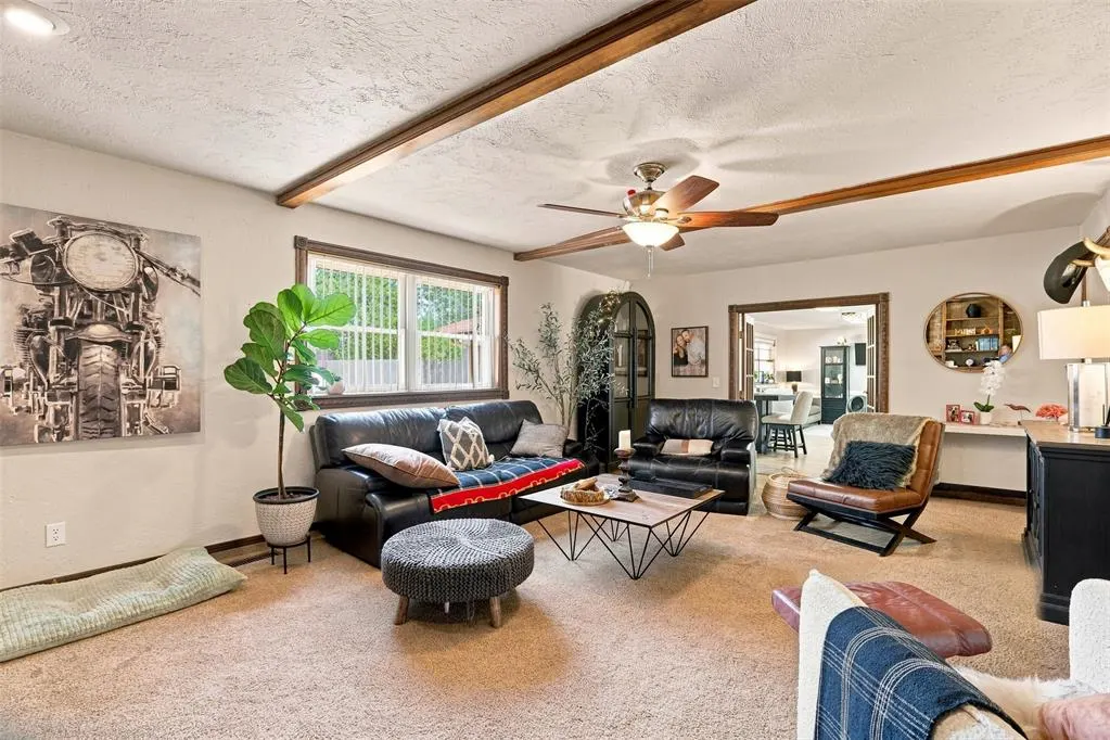 Photo 18 — 900 John F Kroutil Drive, Yukon, OK 73099