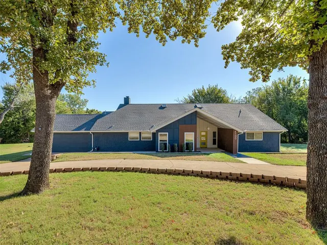 Photo 3 — 4100 N Bryant Avenue, Edmond, OK 73034