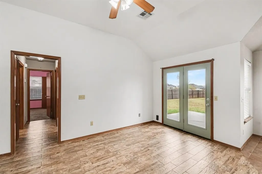 Photo 12 — 986 Olde Town Drive, Piedmont, OK 73078