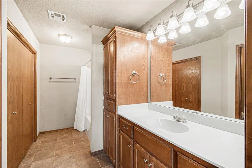 Photo 24 — 986 Olde Town Drive, Piedmont, OK 73078