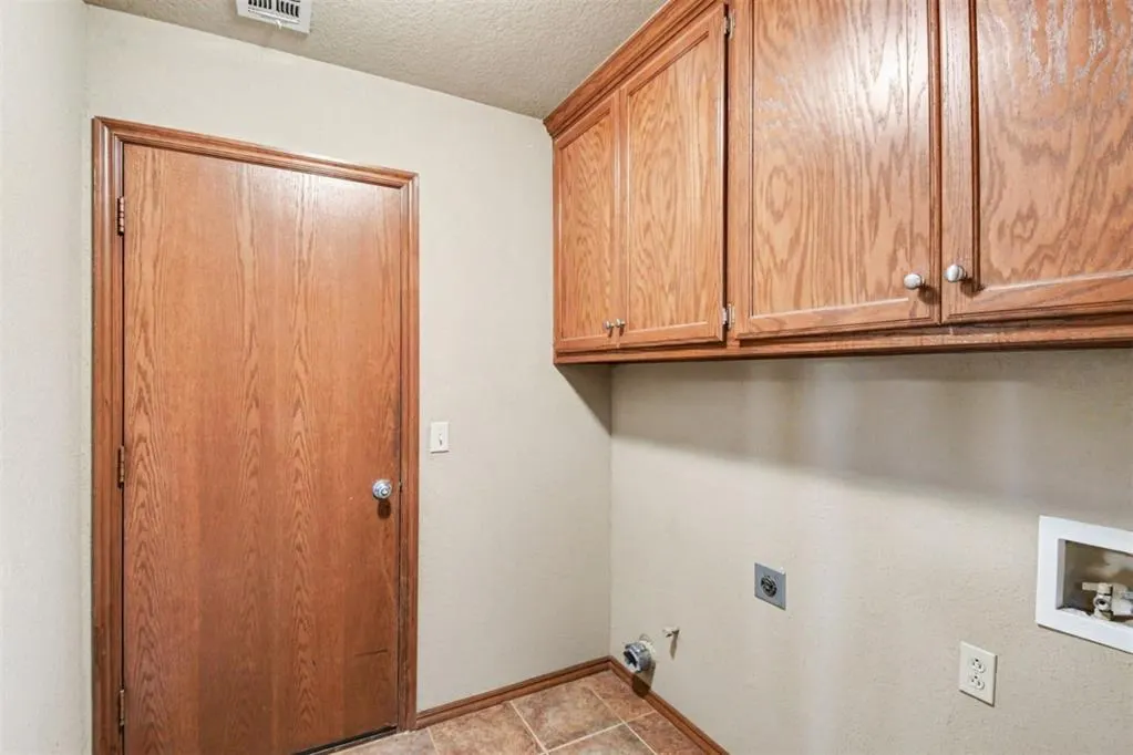 Photo 33 — 986 Olde Town Drive, Piedmont, OK 73078
