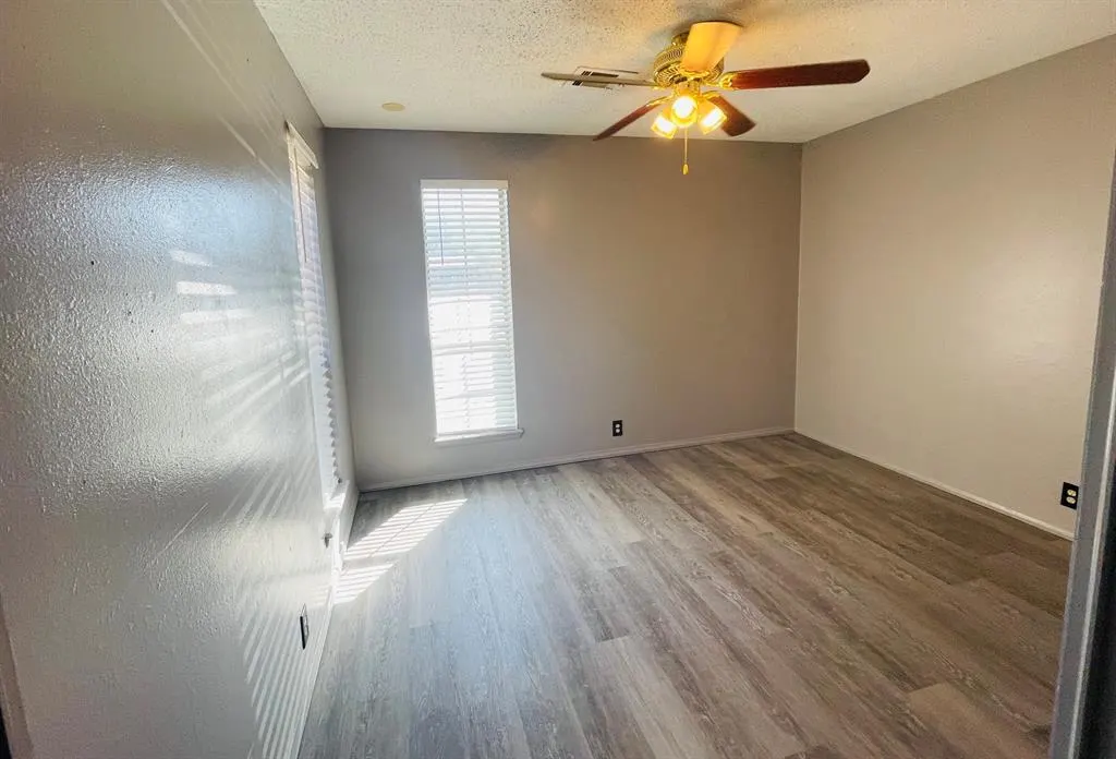 Photo 8 — 1329 NW 105th Terrace, Oklahoma City, OK 73114