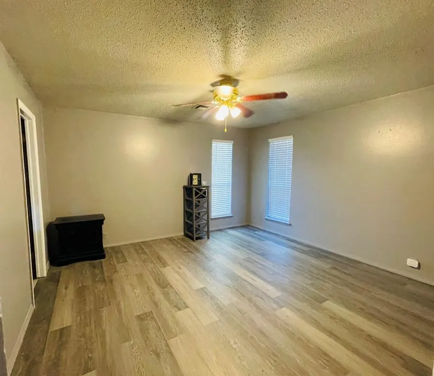 Photo 10 — 1329 NW 105th Terrace, Oklahoma City, OK 73114