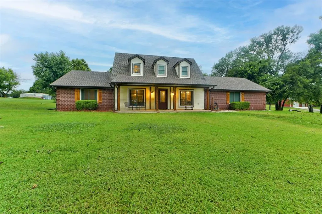 Front exterior — 319 E Cedar Drive, Tuttle, OK 73089