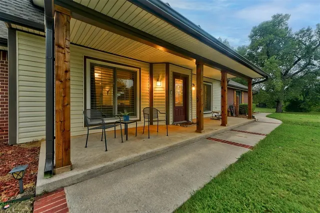 Photo 4 — 319 E Cedar Drive, Tuttle, OK 73089