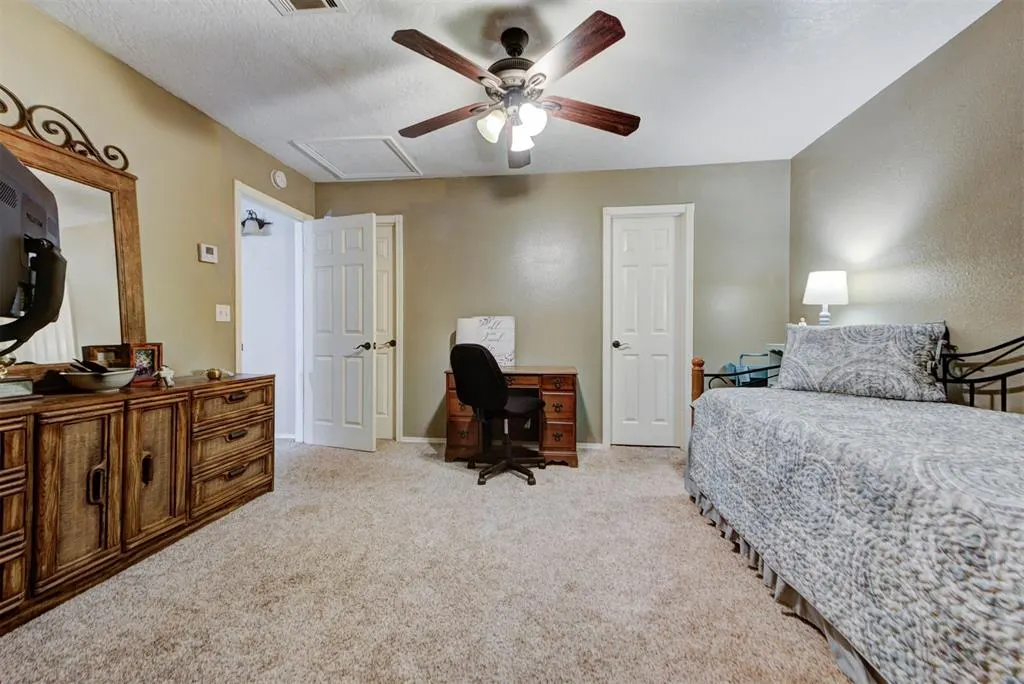 Photo 31 — 319 E Cedar Drive, Tuttle, OK 73089