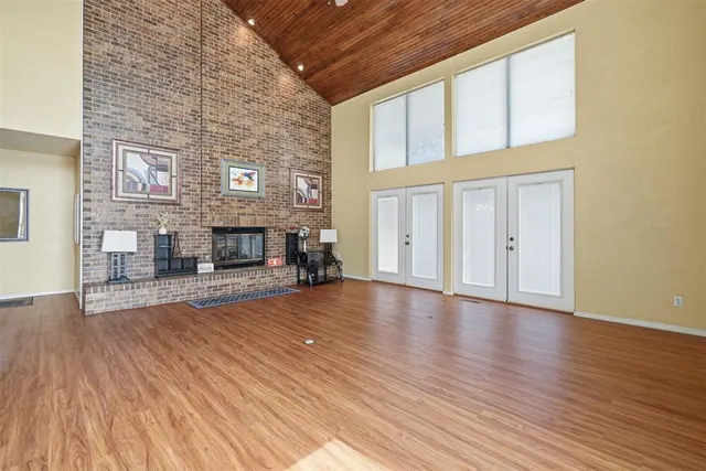 Photo 8 — 1011 Mockingbird Lane, Clinton, OK 73601