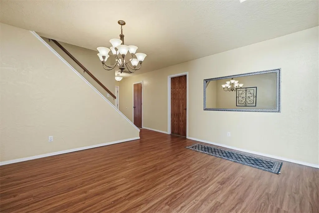 Photo 10 — 1011 Mockingbird Lane, Clinton, OK 73601
