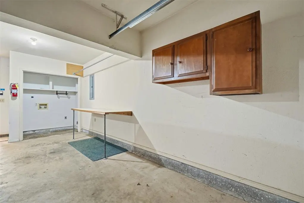 Photo 43 — 1011 Mockingbird Lane, Clinton, OK 73601