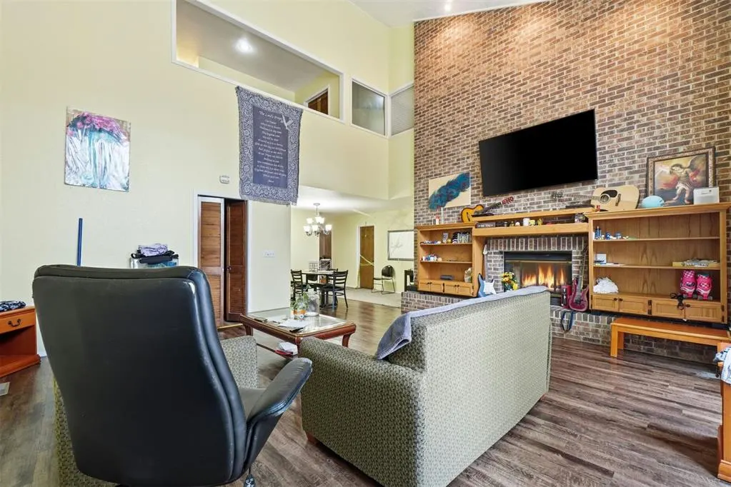 Photo 6 — 1009 Mockingbird Lane, Clinton, OK 73601