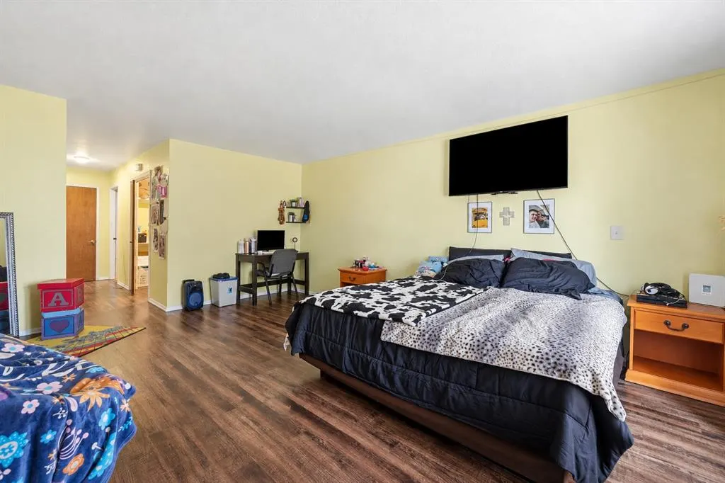 Photo 15 — 1009 Mockingbird Lane, Clinton, OK 73601