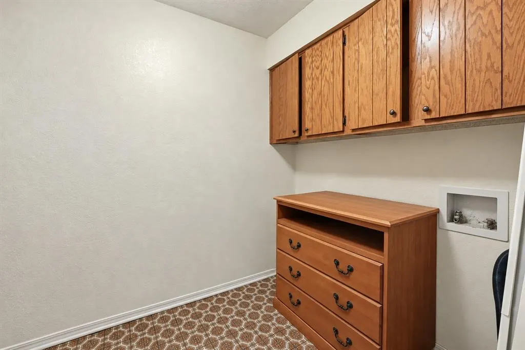Photo 29 — 1009 Mockingbird Lane, Clinton, OK 73601