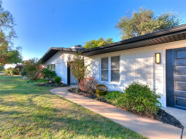 Photo 2 — 2243 NW 55th Street, Oklahoma City, OK 73112