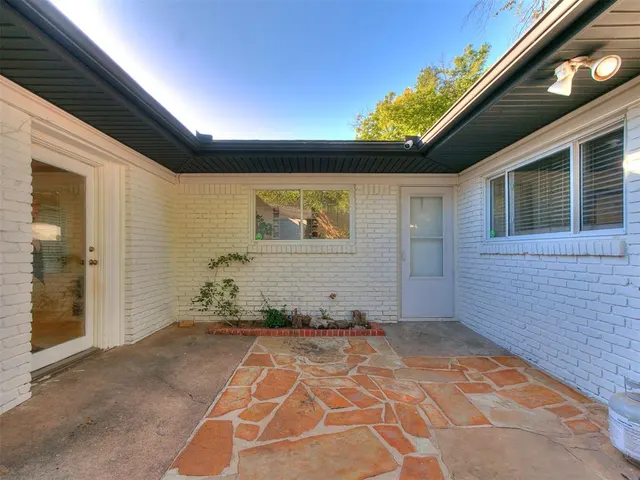 Photo 6 — 2243 NW 55th Street, Oklahoma City, OK 73112