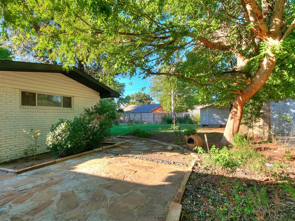 Photo 7 — 2243 NW 55th Street, Oklahoma City, OK 73112