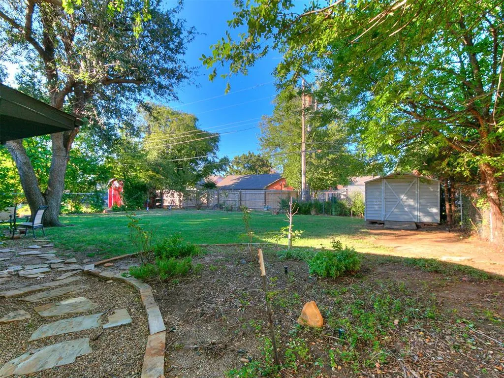 Photo 9 — 2243 NW 55th Street, Oklahoma City, OK 73112