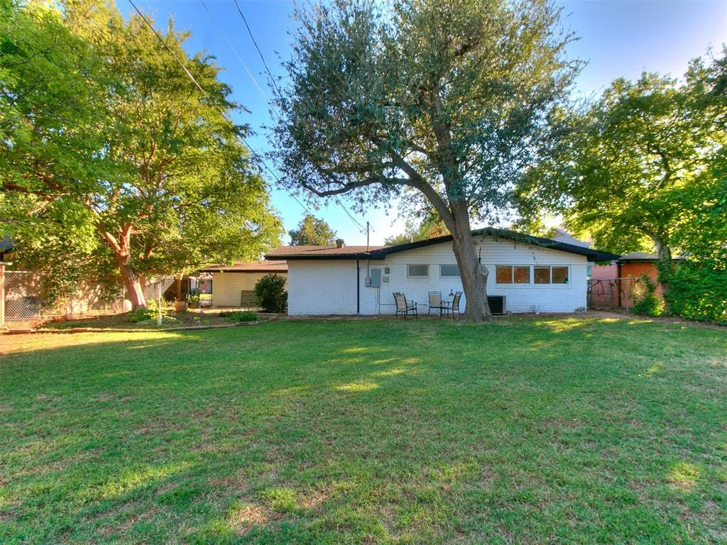 Photo 11 — 2243 NW 55th Street, Oklahoma City, OK 73112
