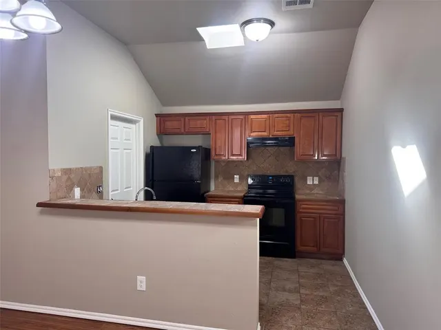 Photo 8 — 12701 Edison Drive, Oklahoma City, OK 73120