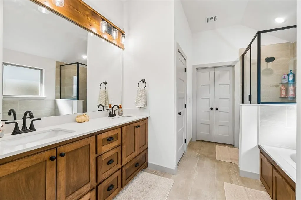 Photo 28 — 11912 NW 120th Street, Yukon, OK 73099