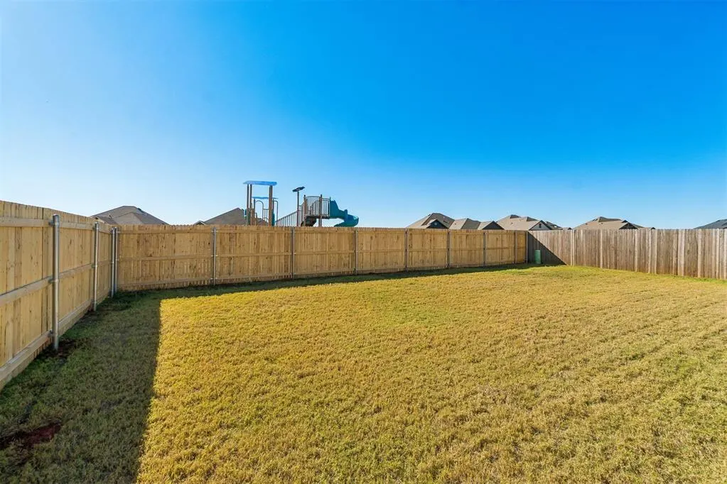 Photo 50 — 11912 NW 120th Street, Yukon, OK 73099