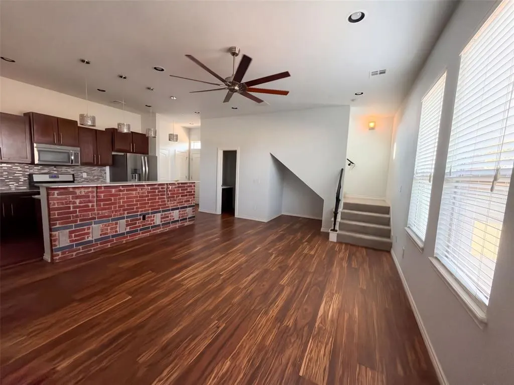 Photo 8 — 549 S Fretz Avenue, Edmond, OK 73003