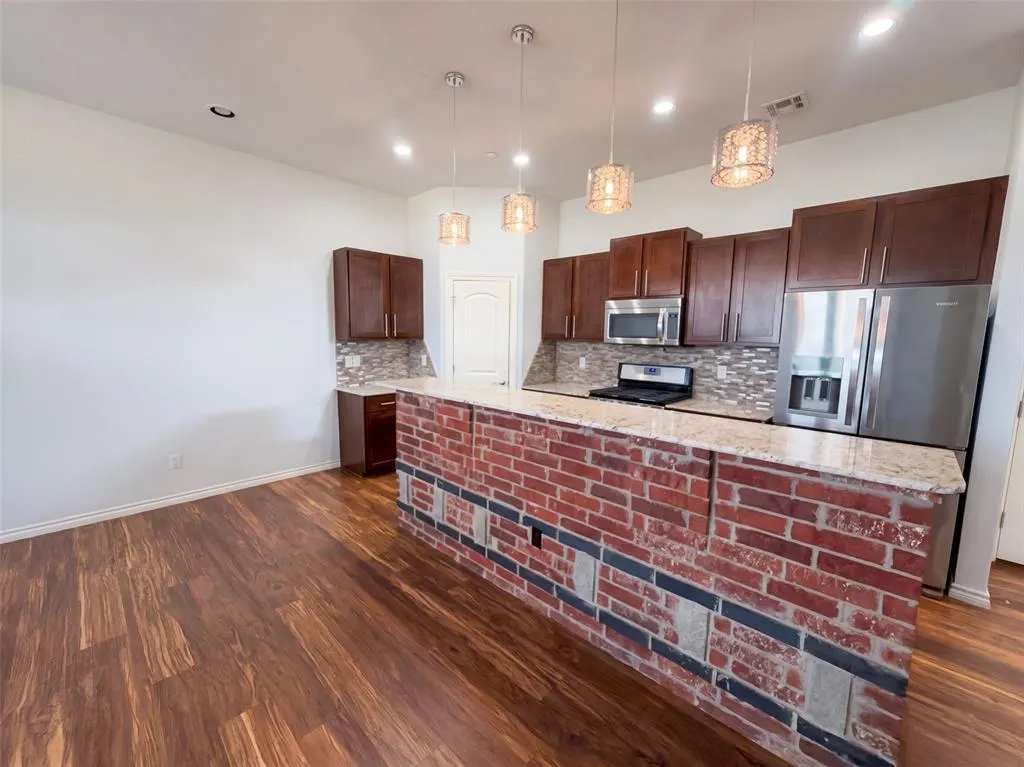 Photo 11 — 549 S Fretz Avenue, Edmond, OK 73003