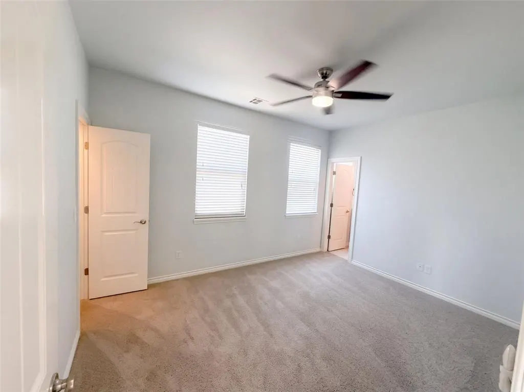 Photo 13 — 549 S Fretz Avenue, Edmond, OK 73003