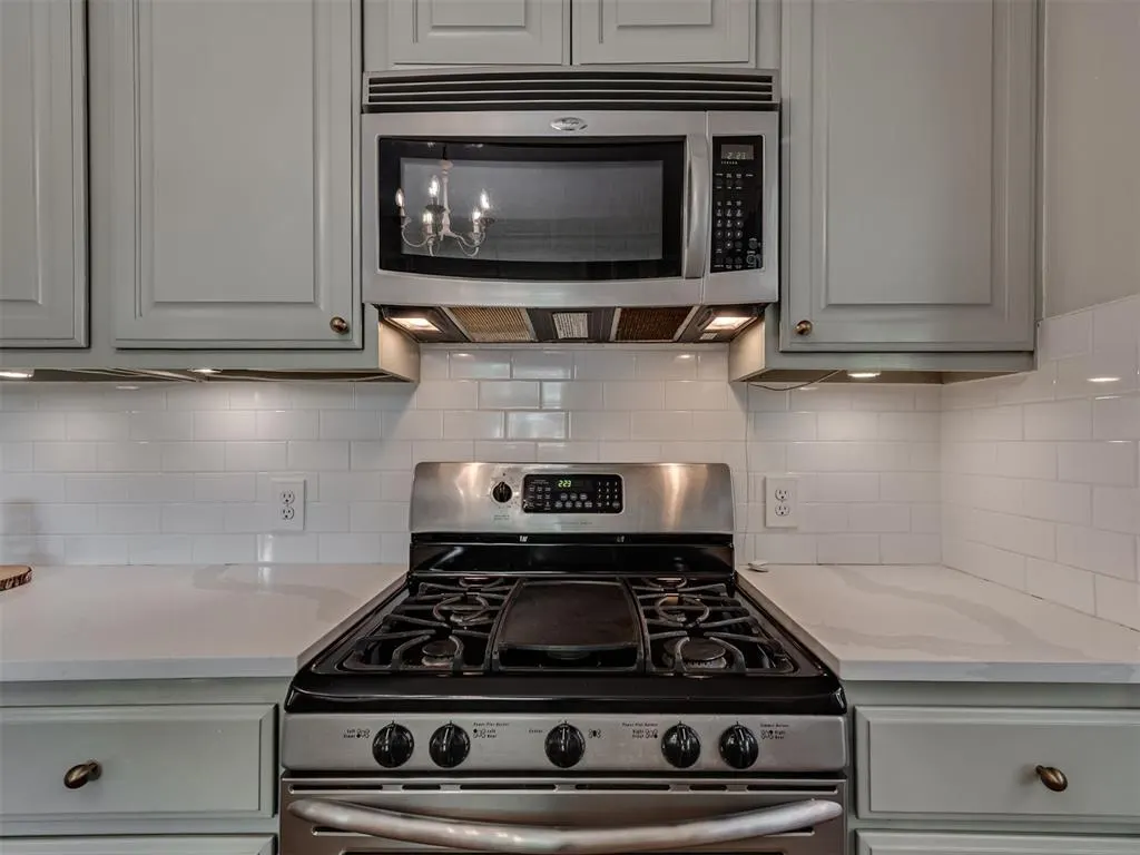 Photo 13 — 217 Edgemere Court, Oklahoma City, OK 73118