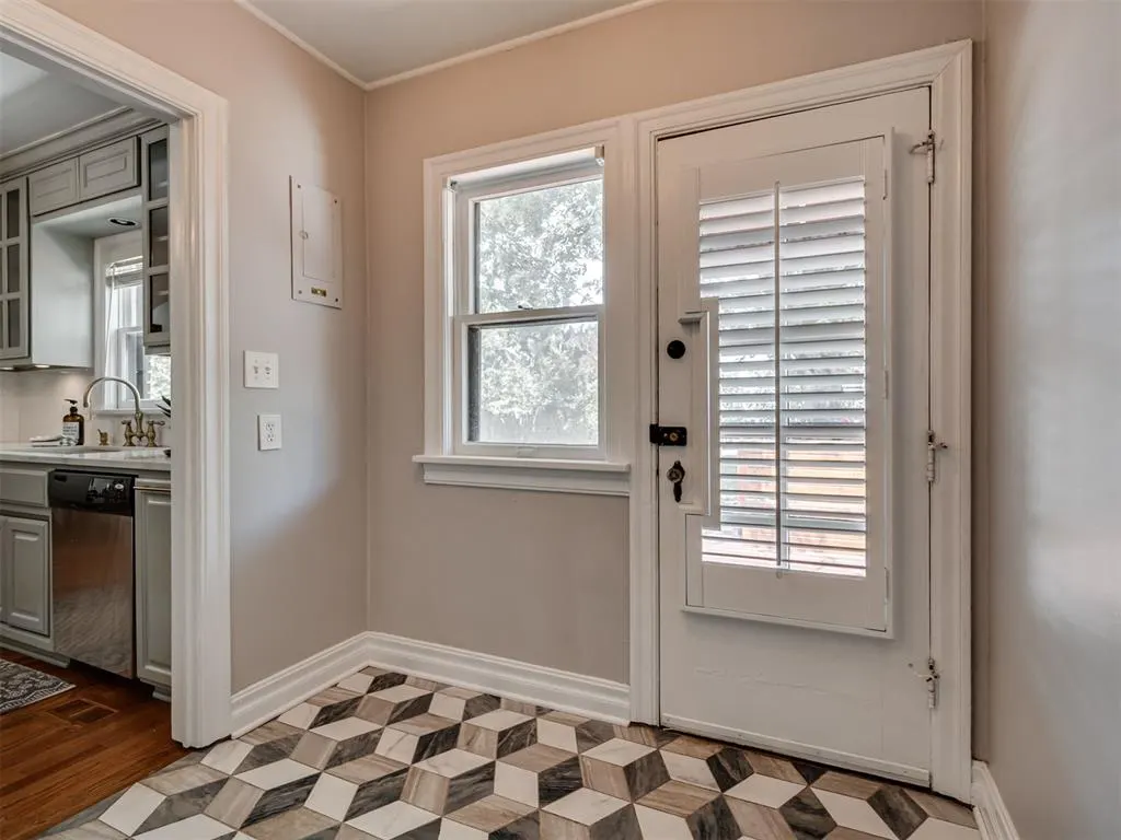 Photo 38 — 217 Edgemere Court, Oklahoma City, OK 73118